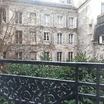 Paris 6Th Cultural Apartment In Saint Germain Des Pres